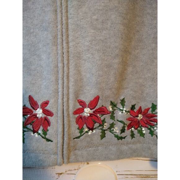 Croft & Barrow Gray Fleece Zip Jacket M Embroidered Poinsettia Winter Holiday - Picture 5 of 8